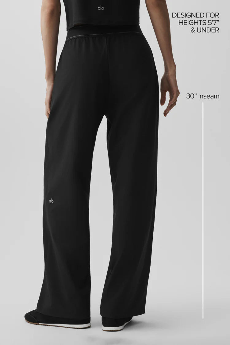 Alo Off-Duty Wide-Leg Pleated Trousers